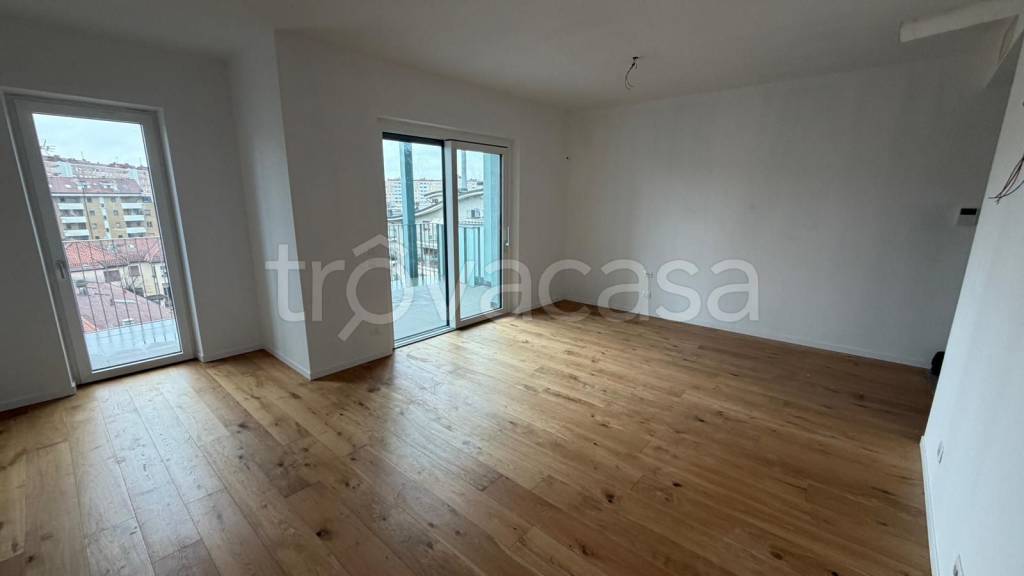 appartamento in vendita a Milano in zona Quarto Cagnino