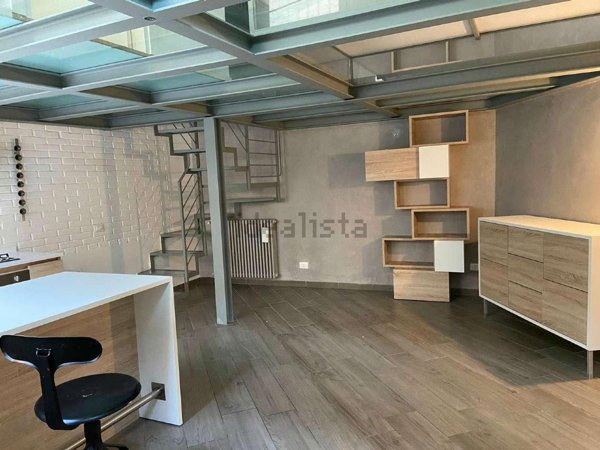 appartamento in vendita a Milano in zona Isola