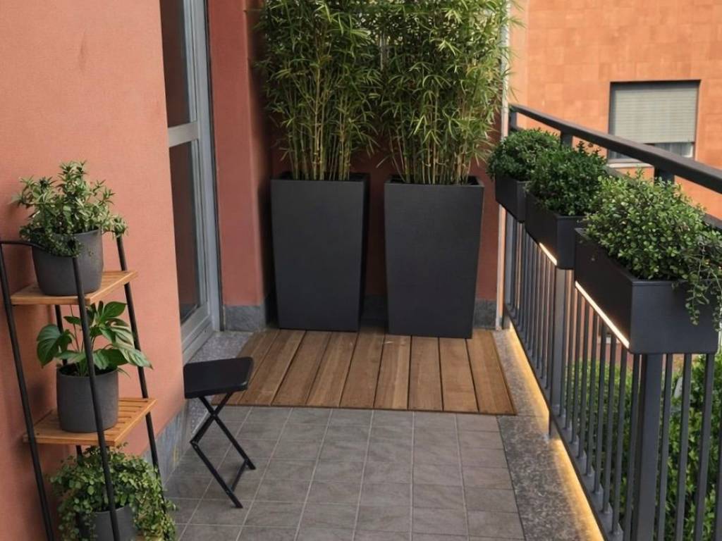 appartamento in vendita a Milano in zona Isola