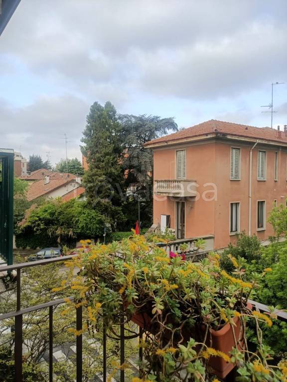 appartamento in vendita a Milano in zona Affori