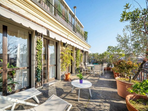 appartamento in vendita a Milano in zona Città Studi