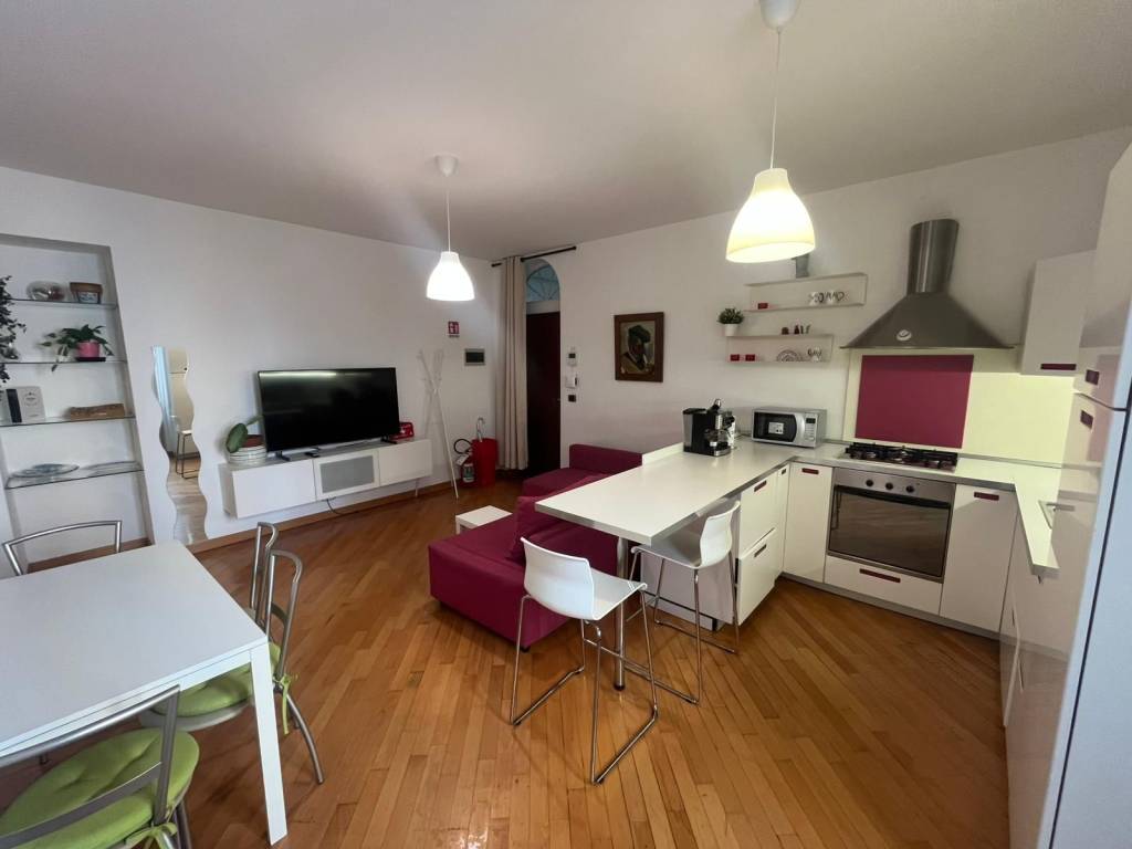 appartamento in vendita a Milano in zona Porta Venezia