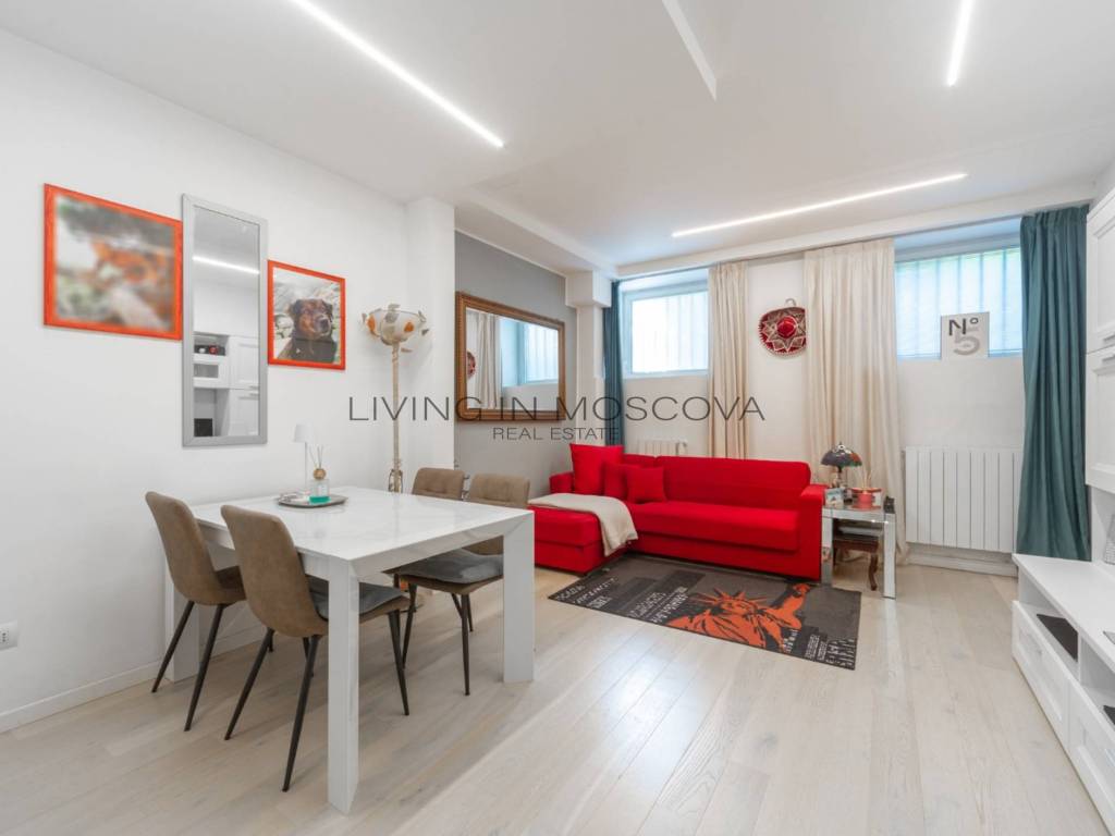 appartamento in vendita a Milano in zona Porta Garibaldi