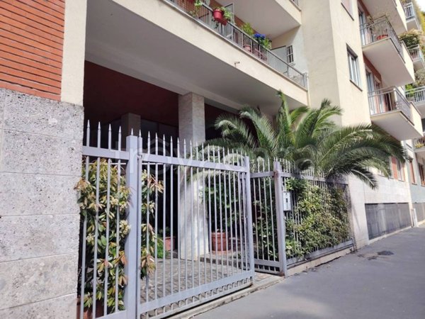 ufficio in vendita a Milano