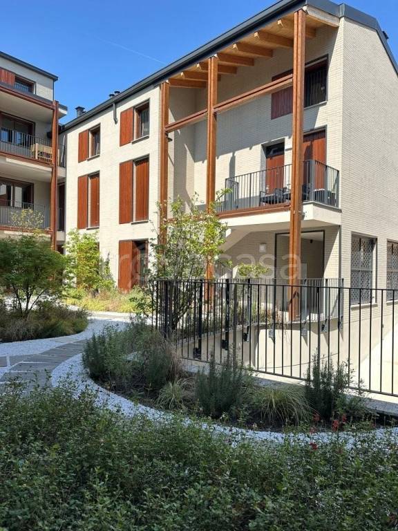 appartamento in vendita a Milano in zona Barona