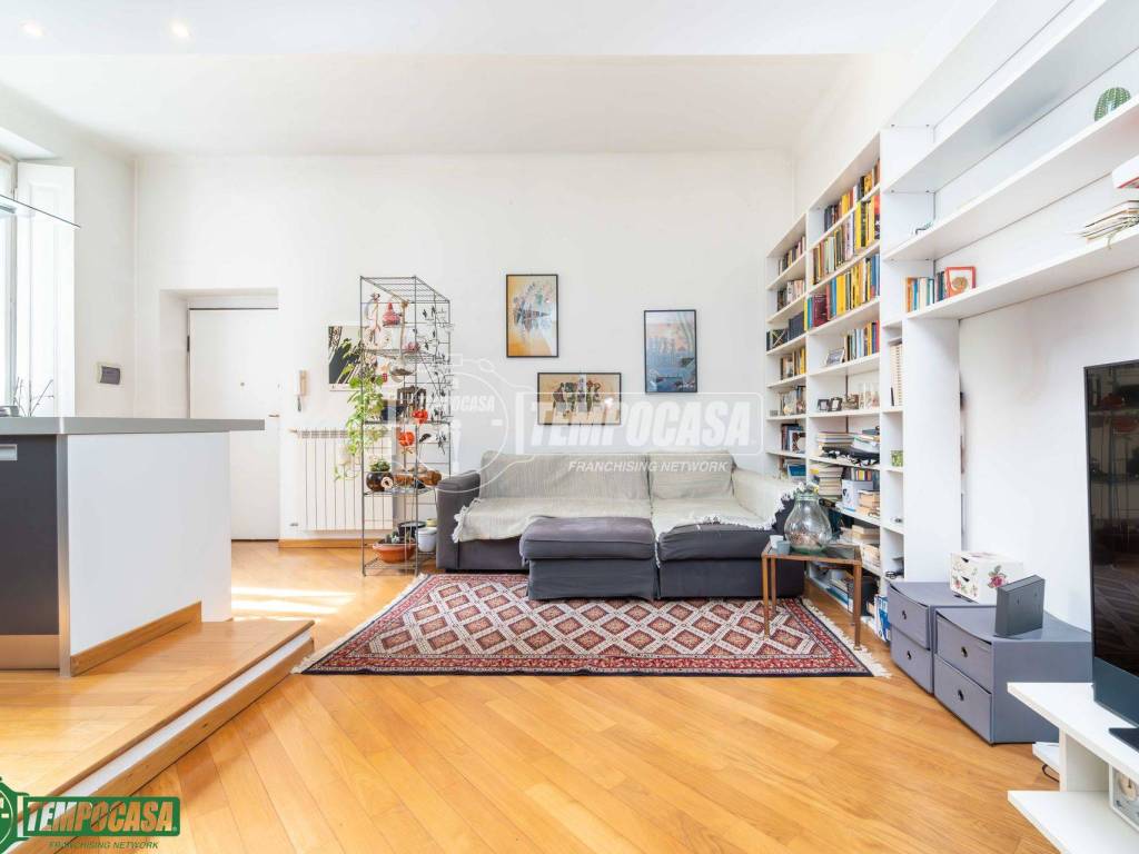 appartamento in vendita a Milano in zona Centro Direzionale