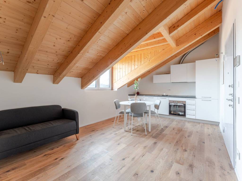 appartamento in vendita a Milano in zona Maggiolina