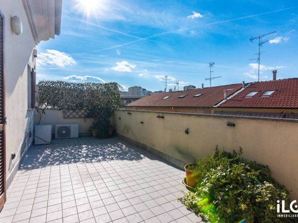 appartamento in vendita a Milano in zona Quarto Cagnino