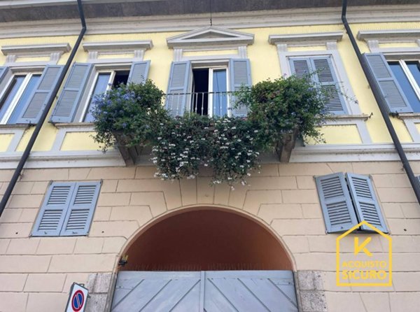 appartamento in vendita a Milano in zona Porta Genova