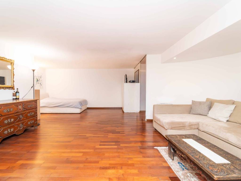 ufficio in vendita a Milano in zona Centro Direzionale