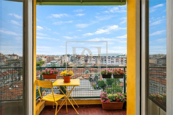 appartamento in vendita a Milano in zona Cavriano