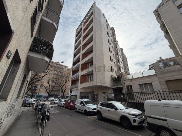 appartamento in vendita a Milano in zona Solari