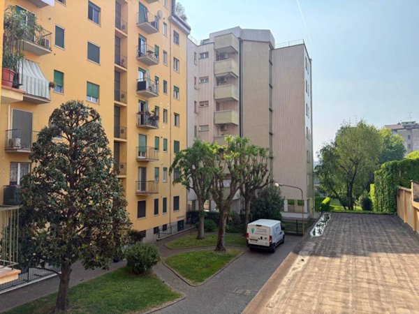 appartamento in vendita a Milano in zona San Cristoforo