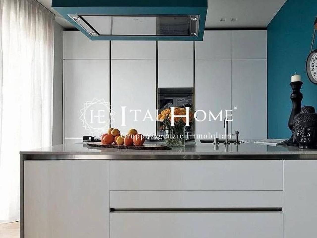 appartamento in vendita a Milano in zona Comasina