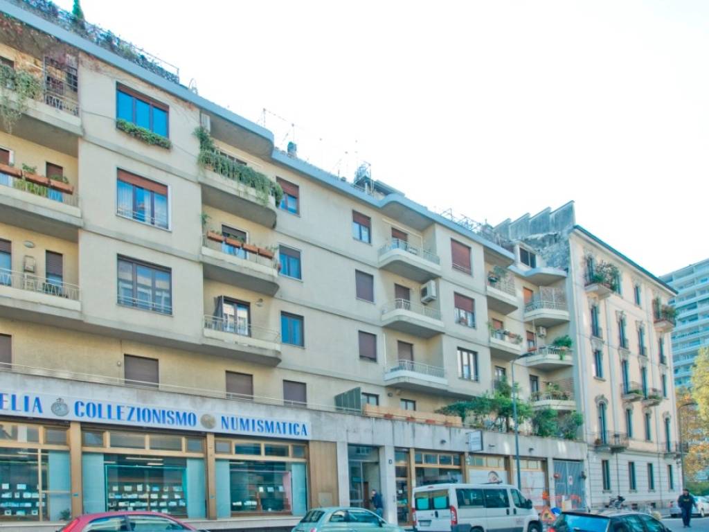 appartamento in vendita a Milano in zona Il Portello