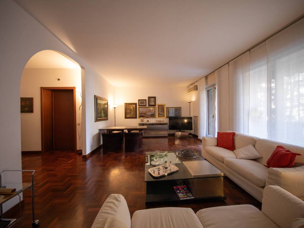 appartamento in vendita a Milano in zona San Siro