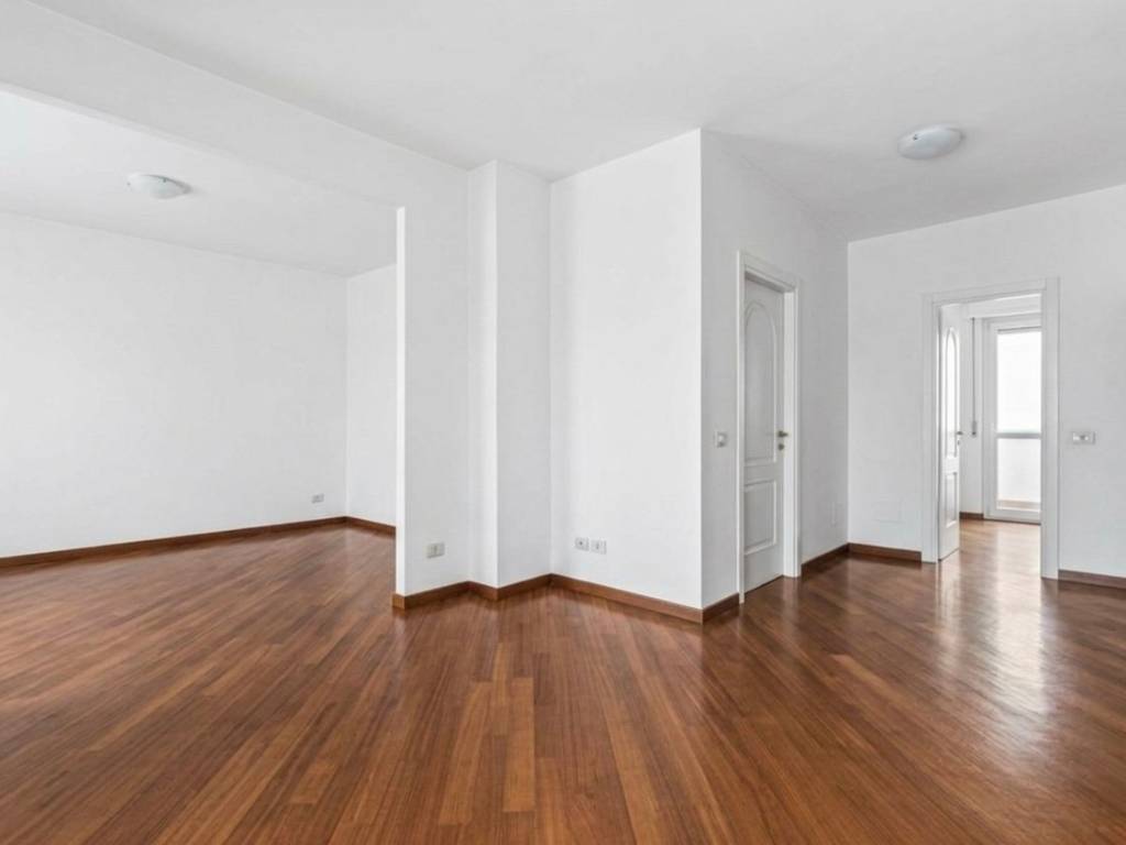 appartamento in vendita a Milano in zona Barona