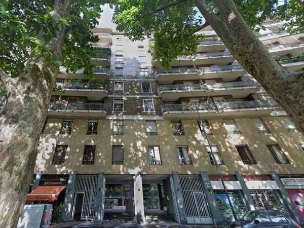 appartamento in vendita a Milano in zona Sempione
