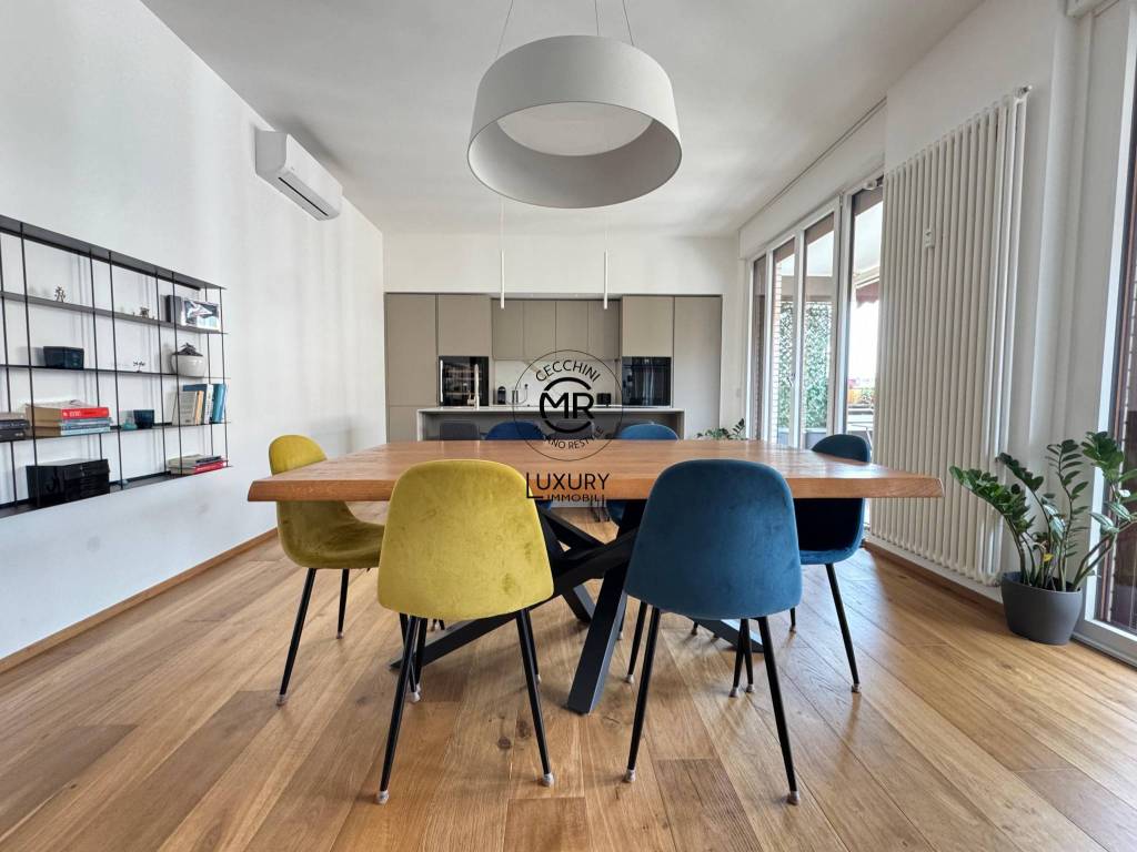 appartamento in vendita a Milano in zona Isola