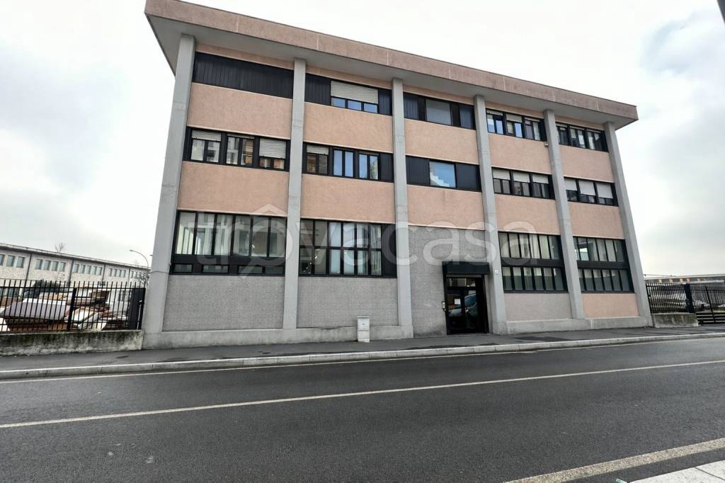 appartamento in vendita a Milano in zona Affori