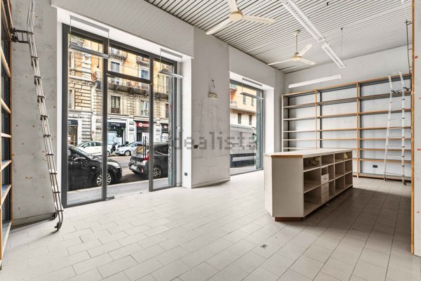 negozio in vendita a Milano in zona Bocconi