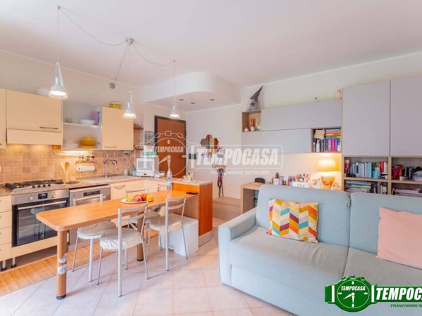 appartamento in vendita a Milano in zona Quarto Oggiaro