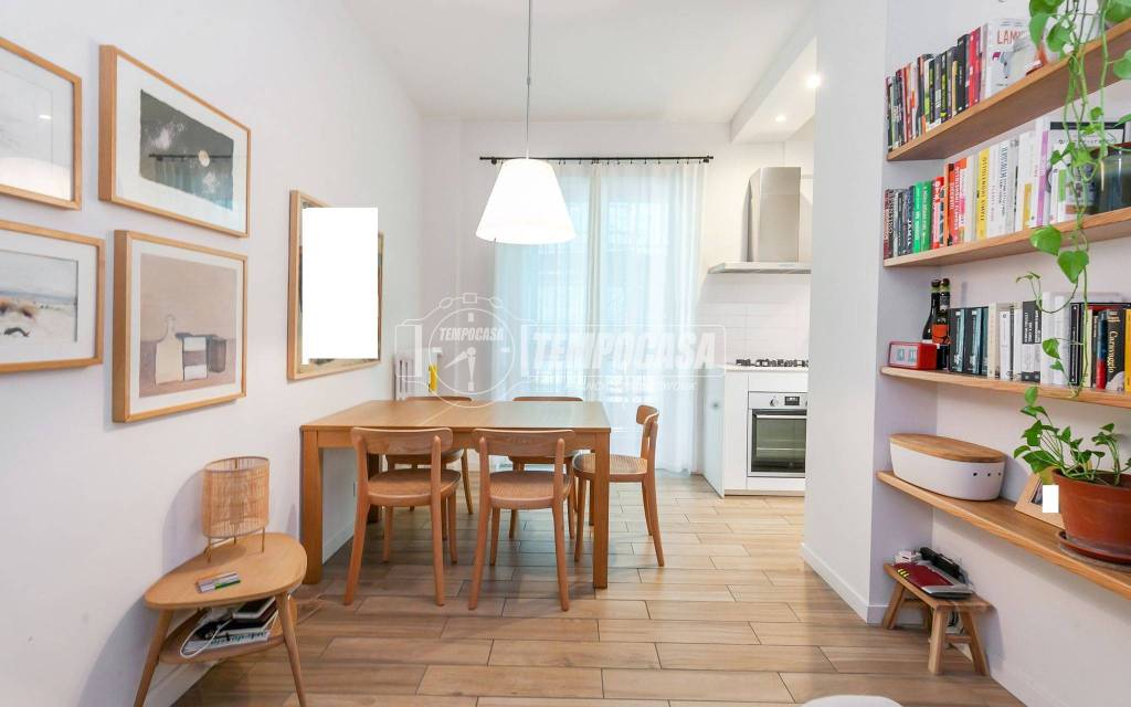 appartamento in vendita a Milano in zona Solari