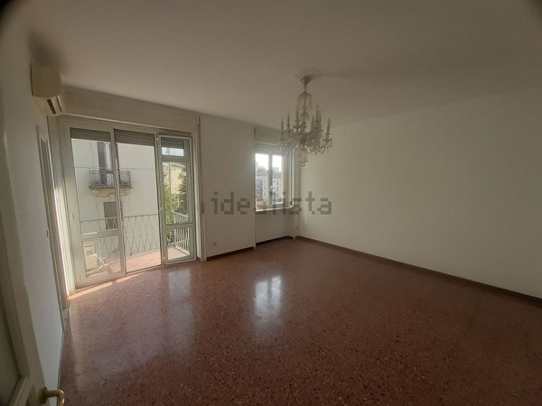 appartamento in vendita a Milano in zona Stadera