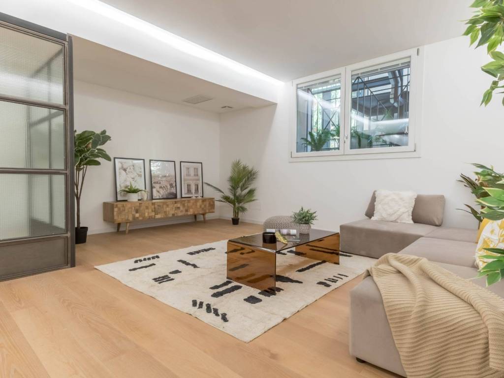 appartamento in vendita a Milano in zona Il Portello