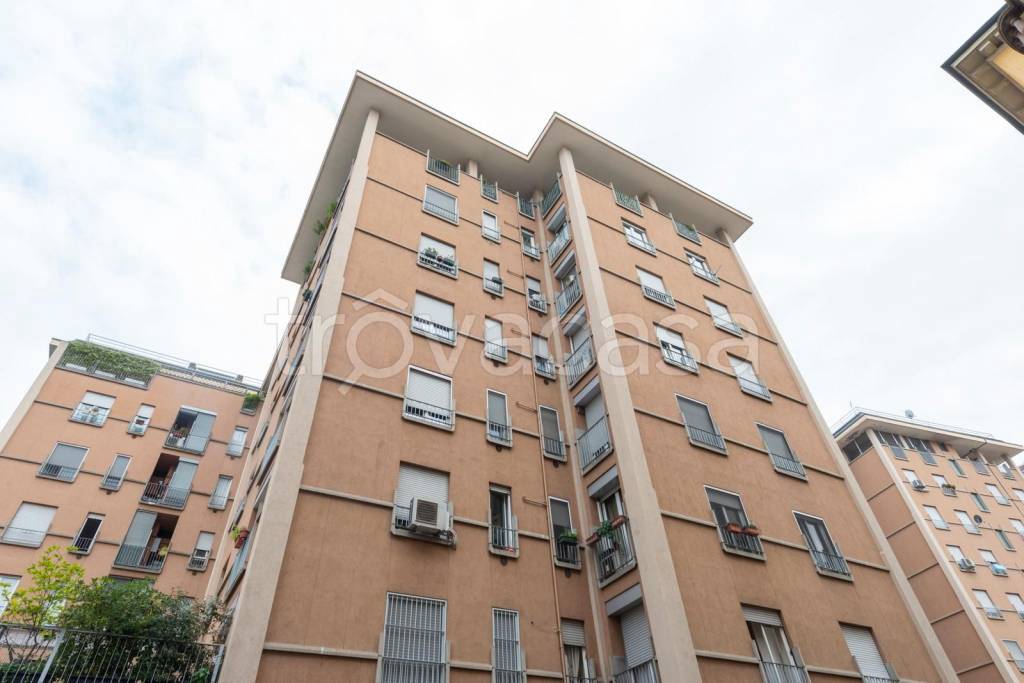 appartamento in vendita a Milano in zona Piazzale Lodi