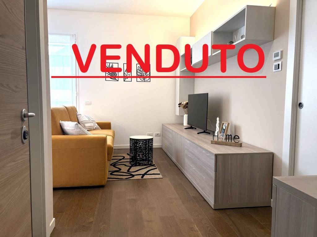 appartamento in vendita a Milano in zona Greco