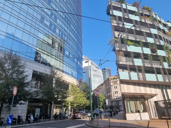 appartamento in vendita a Milano in zona Porta Garibaldi