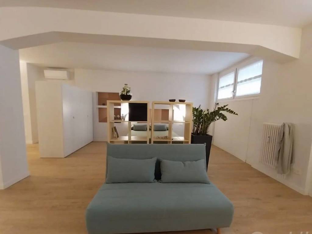 appartamento in vendita a Milano in zona Crescenzago