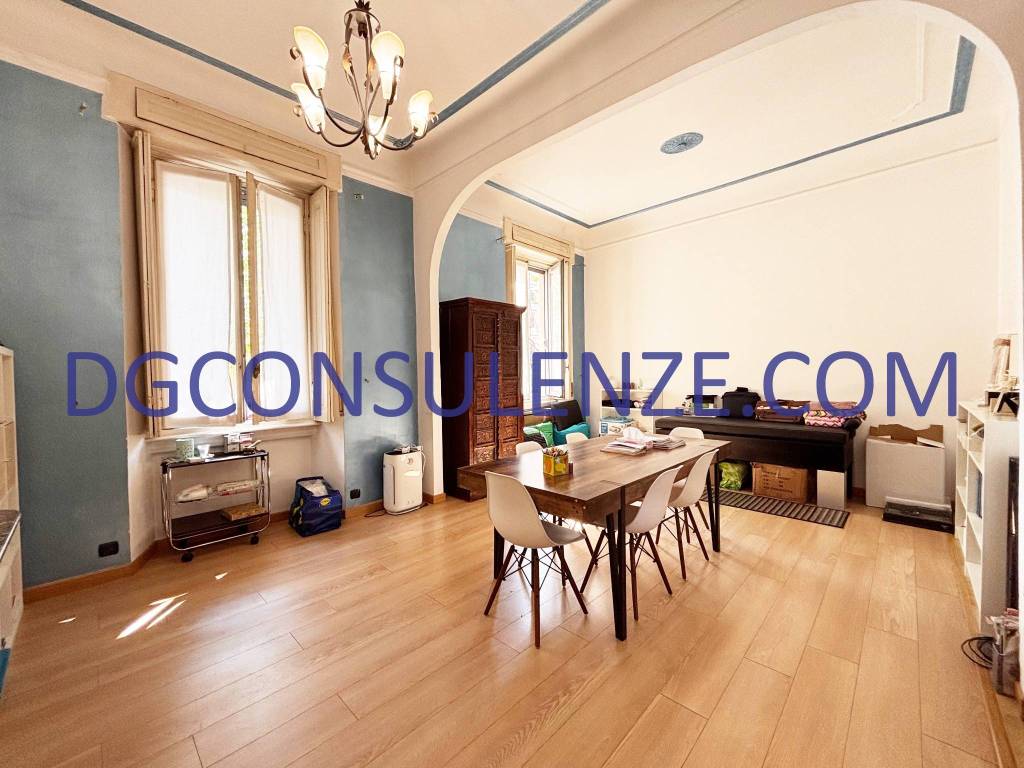 appartamento in vendita a Milano in zona Città Studi