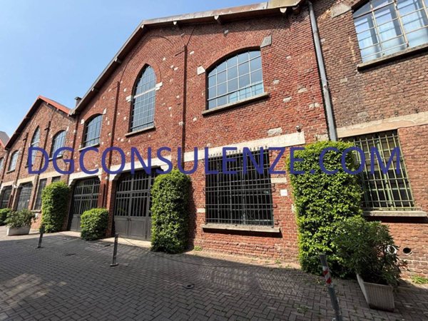 appartamento in vendita a Milano in zona Piazzale Lodi