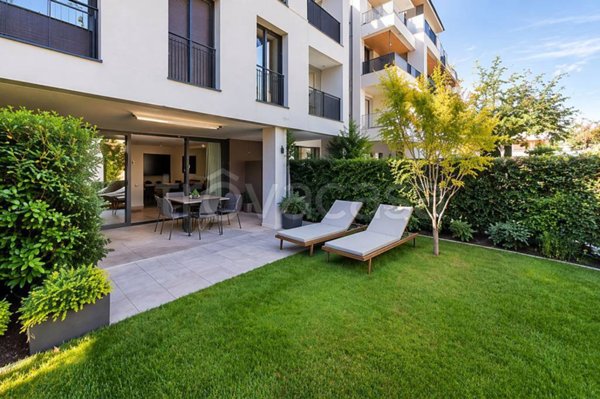 appartamento in vendita a Milano in zona Vigentino