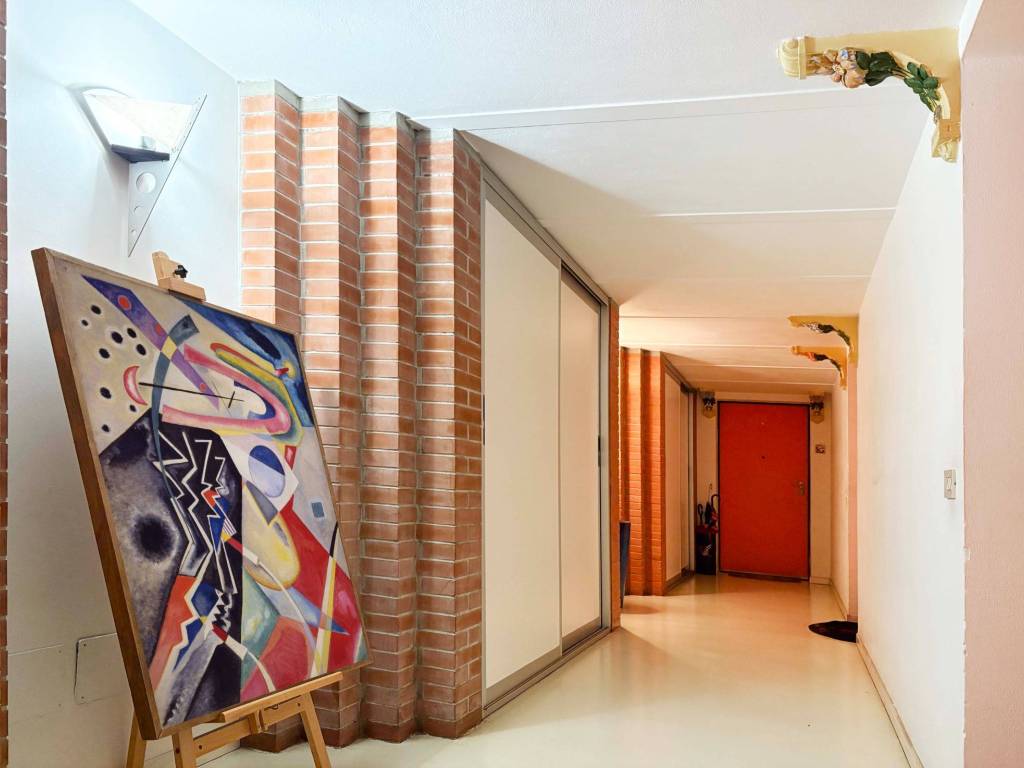 appartamento in vendita a Milano in zona Bocconi