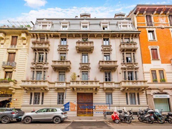 appartamento in vendita a Milano in zona Sempione