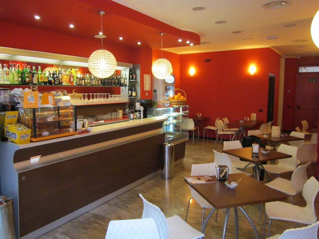 negozio in vendita a Milano in zona Loreto