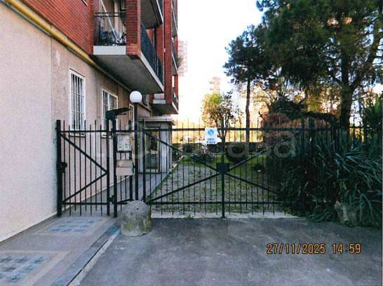 appartamento in vendita a Milano in zona Adriano