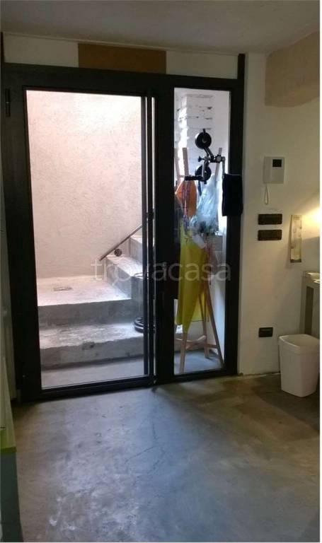 locale commerciale in vendita a Milano