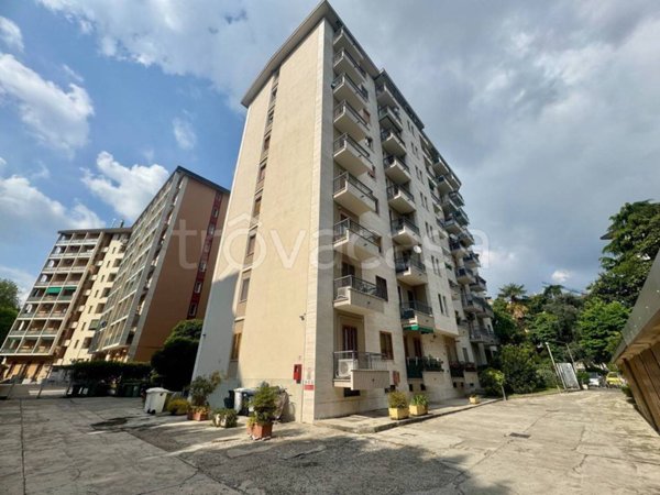 appartamento in vendita a Milano in zona Rembrandt