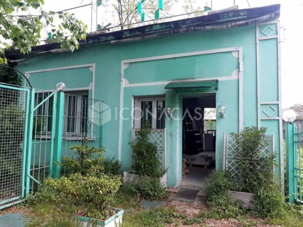 negozio in vendita a Milano in zona Corvetto