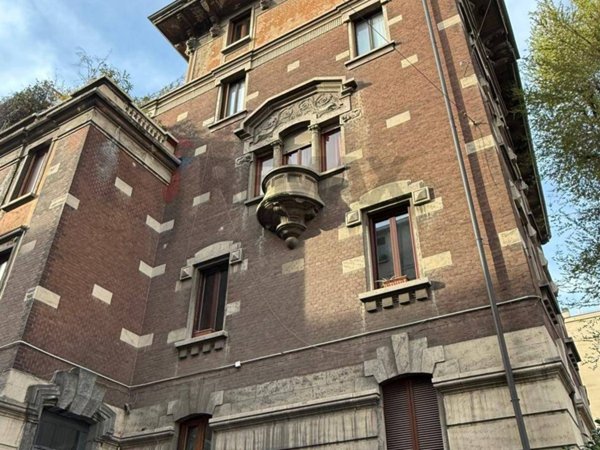appartamento in vendita a Milano in zona Loreto