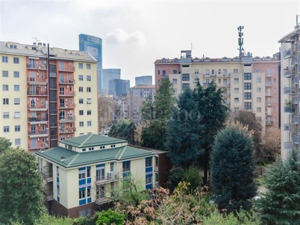 appartamento in vendita a Milano in zona Isola