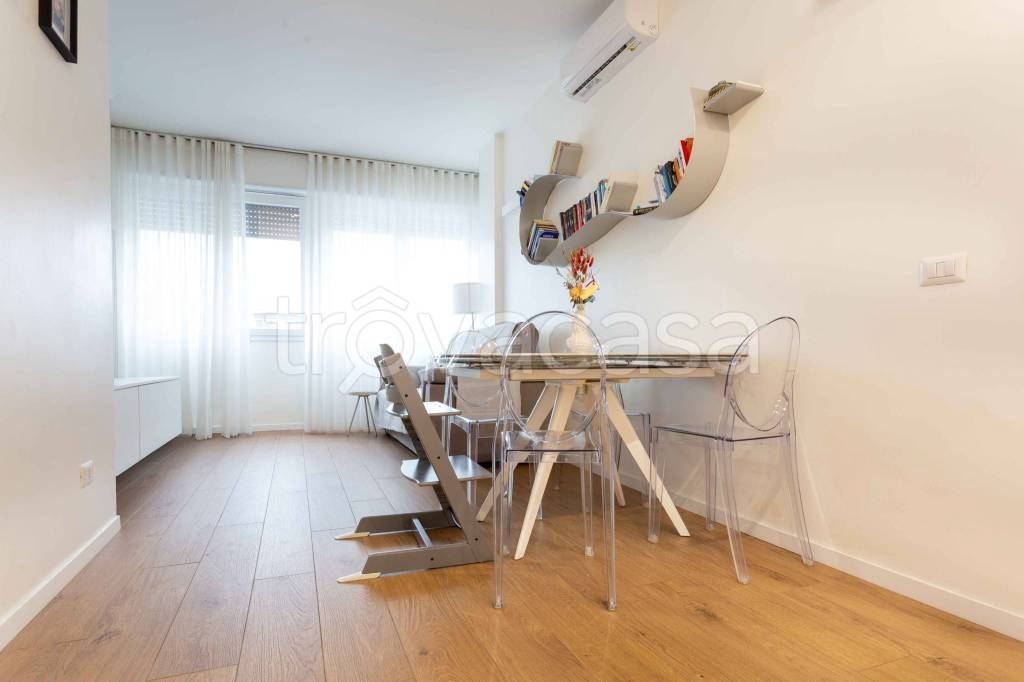 appartamento in vendita a Milano in zona Vigentino