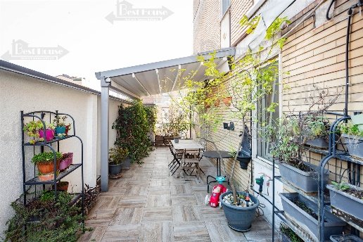 appartamento in vendita a Milano in zona Casoretto