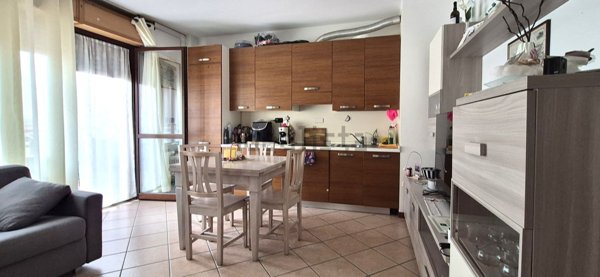 appartamento in vendita a Milano in zona Lorenteggio