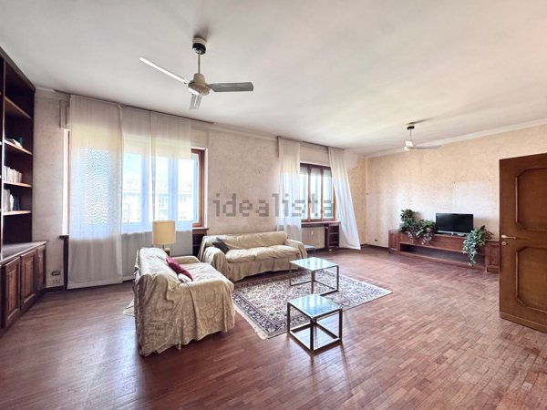 appartamento in vendita a Milano in zona Bocconi