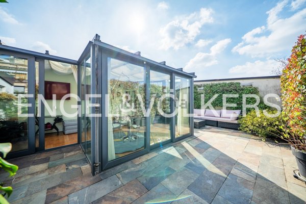 appartamento in vendita a Milano in zona Bocconi